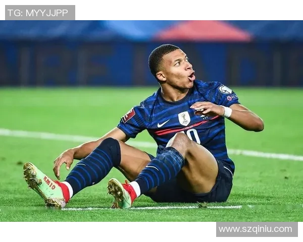 足球球星转身罚站瞬间引发全场热议展现独特场上心理博弈 足球球星转身罚站瞬间引发全场热议展现独特场上心理博弈